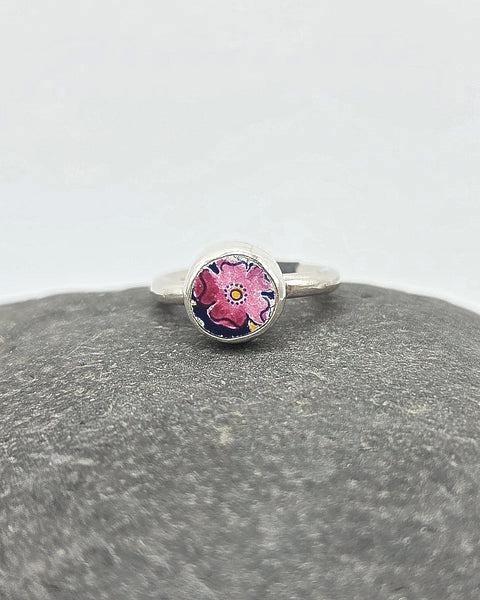 Pink Posey ring, size 5.5