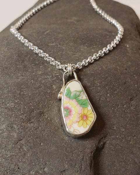 In The Garden Necklace, 18" chain