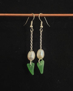 Sway Pearl Earrings, Green